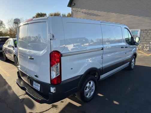 2018 Ford Transit-250 Base