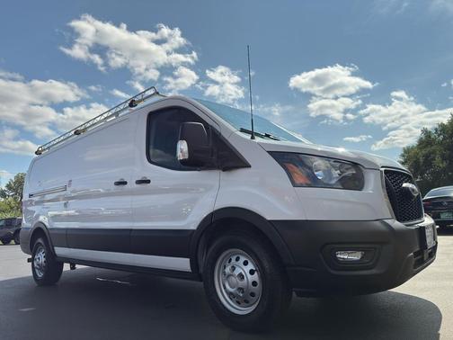 2022 Ford Transit-250 Base