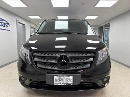 2017 Mercedes-Benz Metris Base