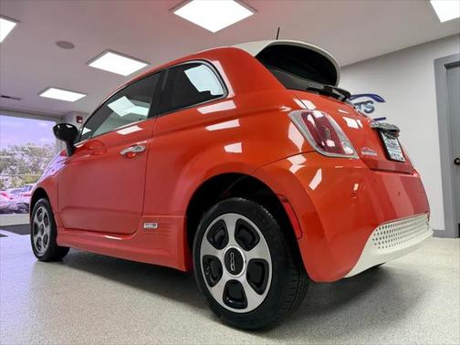 2017 FIAT 500e Battery Electric