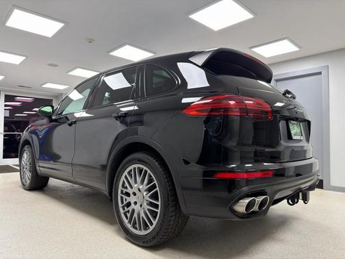 2018 Porsche Cayenne S