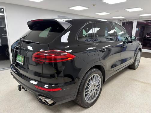2018 Porsche Cayenne S