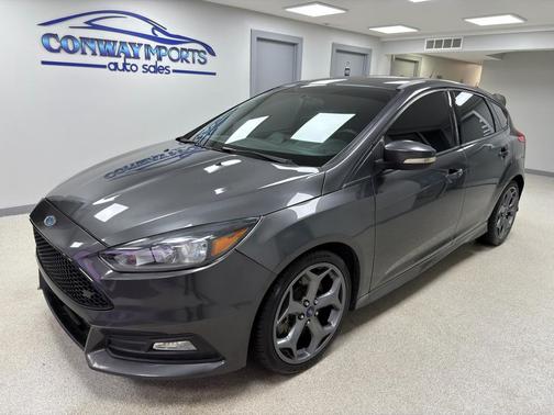 2017 Ford Focus ST 