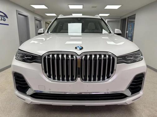 2020 BMW X7 xDrive50i