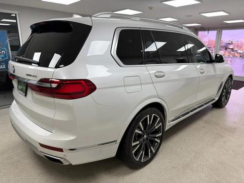 2020 BMW X7 xDrive50i