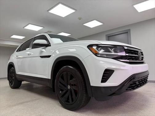 2022 Volkswagen Atlas Cross Sport 3.6L V6 SE w/Technology