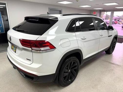 2022 Volkswagen Atlas Cross Sport 3.6L V6 SE w/Technology