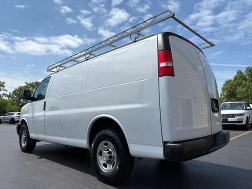 Summit White 2020 Chevrolet Express 2500 LT