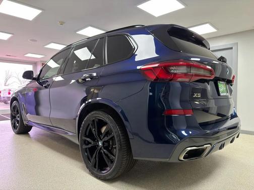 2020 BMW X5 M50i