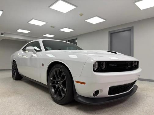 White Knuckle Clearcoat 2021 Dodge Challenger R/T Scat Pack