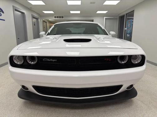 White Knuckle Clearcoat 2021 Dodge Challenger R/T Scat Pack