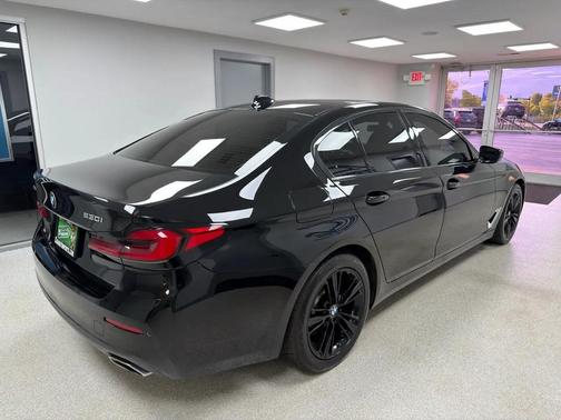 Jet Black 2021 BMW 530 xDrive
