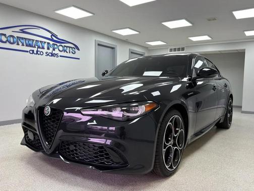 Vulcano Black Metallic 2024 Alfa Romeo Giulia Veloce AWD
