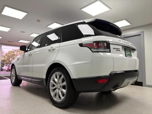 WHITE 2017 Land Rover Range Rover Sport 3.0L Supercharged HSE