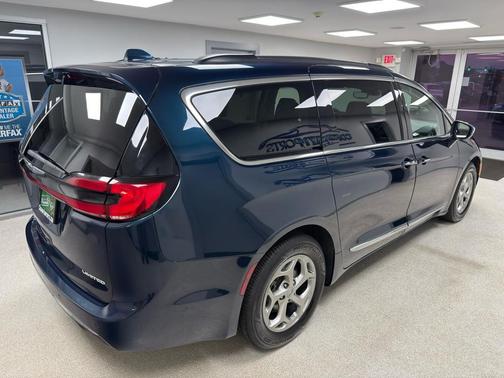 2022 Chrysler Pacifica Limited