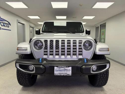 Silver Zynith Clearcoat 2022 Jeep Wrangler Unlimited 4xe Sahara