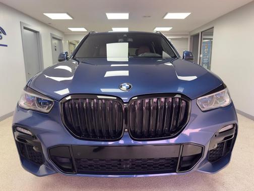 2020 BMW X5 M50i