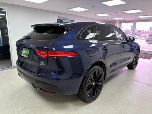 2017 Jaguar F-PACE S