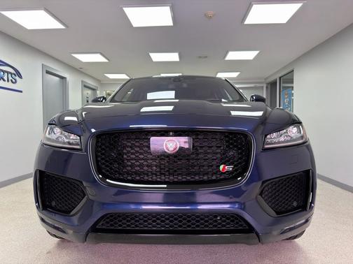 2017 Jaguar F-PACE S