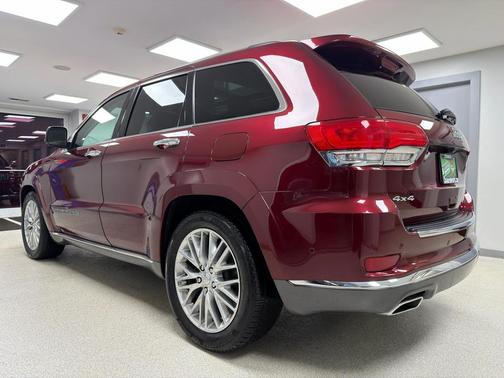 2017 Jeep Grand Cherokee Summit
