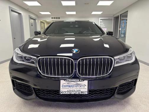 BLACK 2019 BMW 750 i xDrive