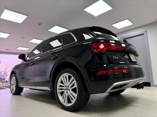 2018 Audi Q5 2.0T Premium Plus