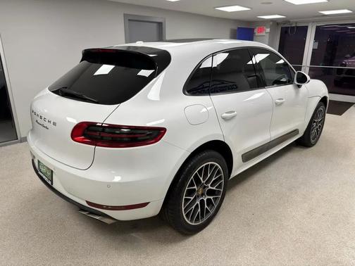 2015 Porsche Macan Macan Turbo