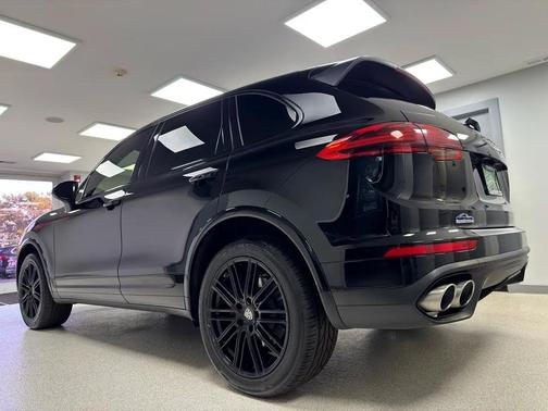 2018 Porsche Cayenne S
