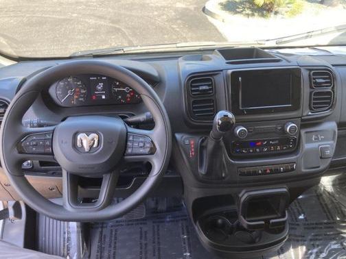 2025 RAM ProMaster 2500 Tradesman