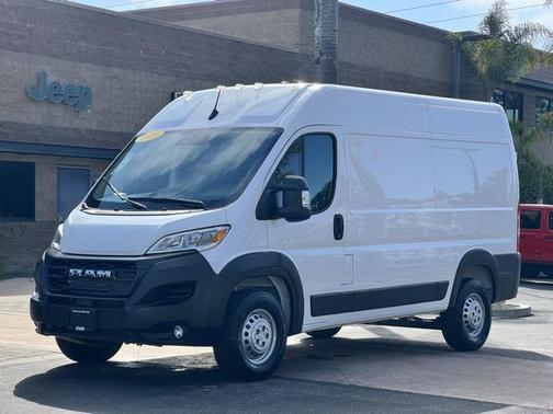 2025 RAM ProMaster 2500 Tradesman