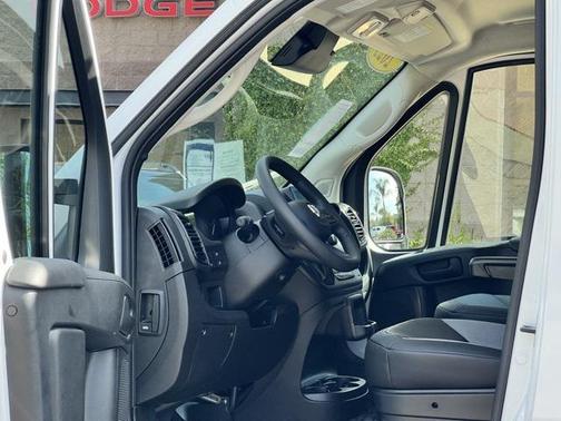 2025 RAM ProMaster 2500 Tradesman