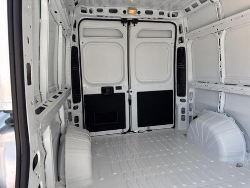 2025 RAM ProMaster 2500 Tradesman