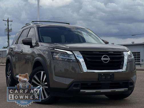 Baja Storm 2023 Nissan Pathfinder Platinum
