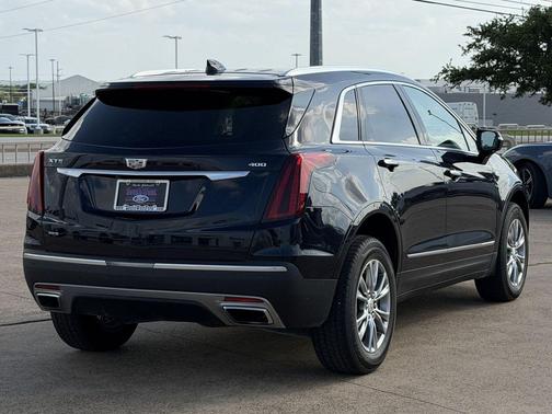 Dark Moon Blue Metallic 2021 Cadillac XT5 Premium Luxury