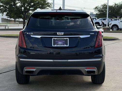 Dark Moon Blue Metallic 2021 Cadillac XT5 Premium Luxury