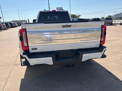 White Metallic 2024 Ford F-450 Platinum