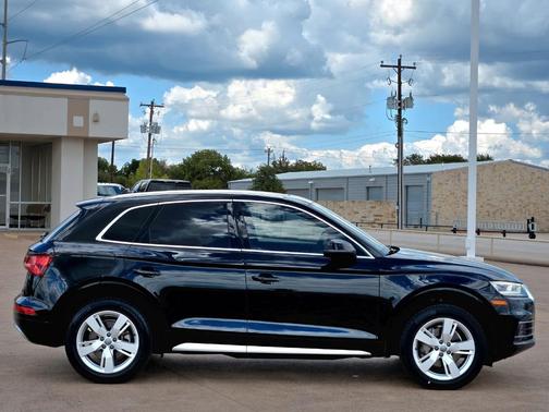 2019 Audi Q5 2.0T Premium Plus