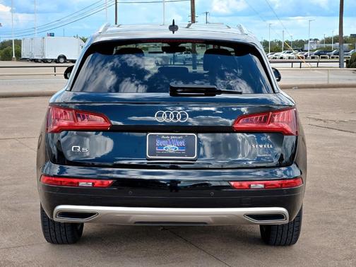 2019 Audi Q5 2.0T Premium Plus