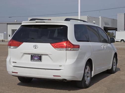 2014 Toyota Sienna L