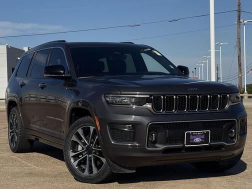 Baltic Gray Metallic Clearcoat 2021 Jeep Grand Cherokee L Overland