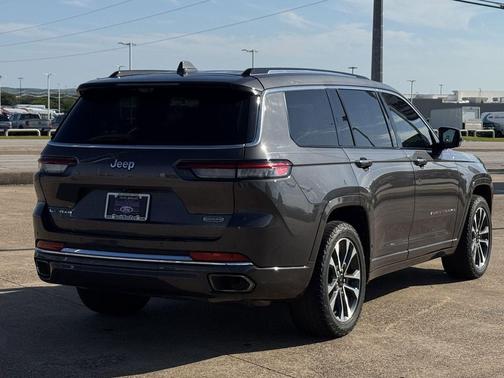 Baltic Gray Metallic Clearcoat 2021 Jeep Grand Cherokee L Overland