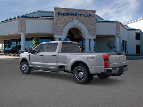 2025 Ford F-350 XLT