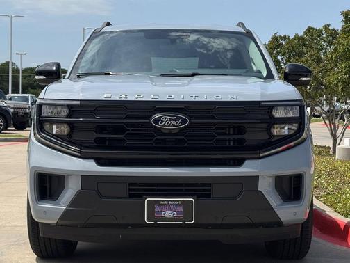 Glacier Gray Metallic Tri-Coat 2026 Ford Expedition Active