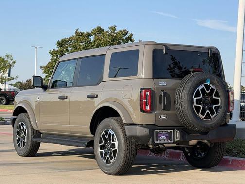 MARSH GRAY 2026 Ford Bronco Outer Banks