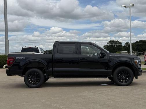 Agate Black Metallic 2026 Ford F-150 Lariat