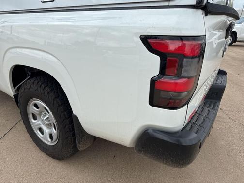 Glacier White 2023 Nissan Frontier S