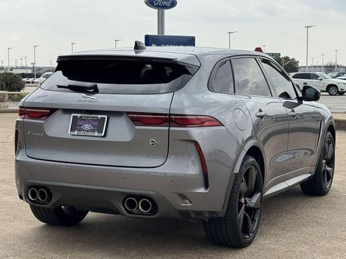2023 Jaguar F-PACE SVR