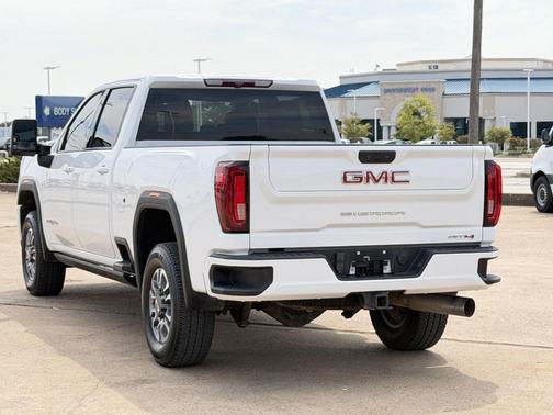 Summit White 2023 GMC Sierra 2500 AT4
