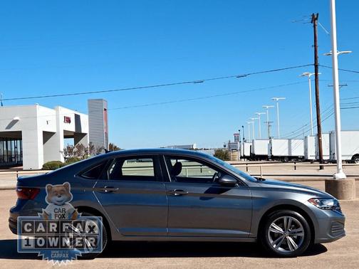 2022 Volkswagen Jetta 1.5T SE