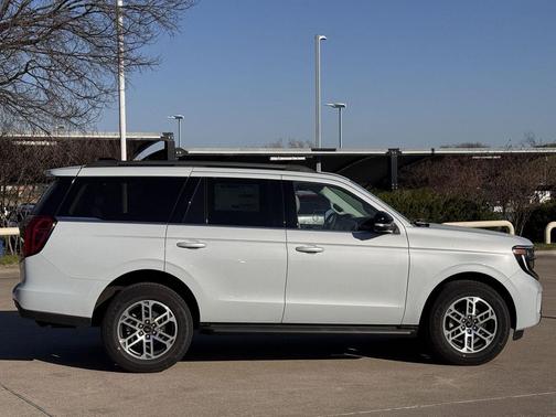 Space Silver Metallic 2026 Ford Expedition Active